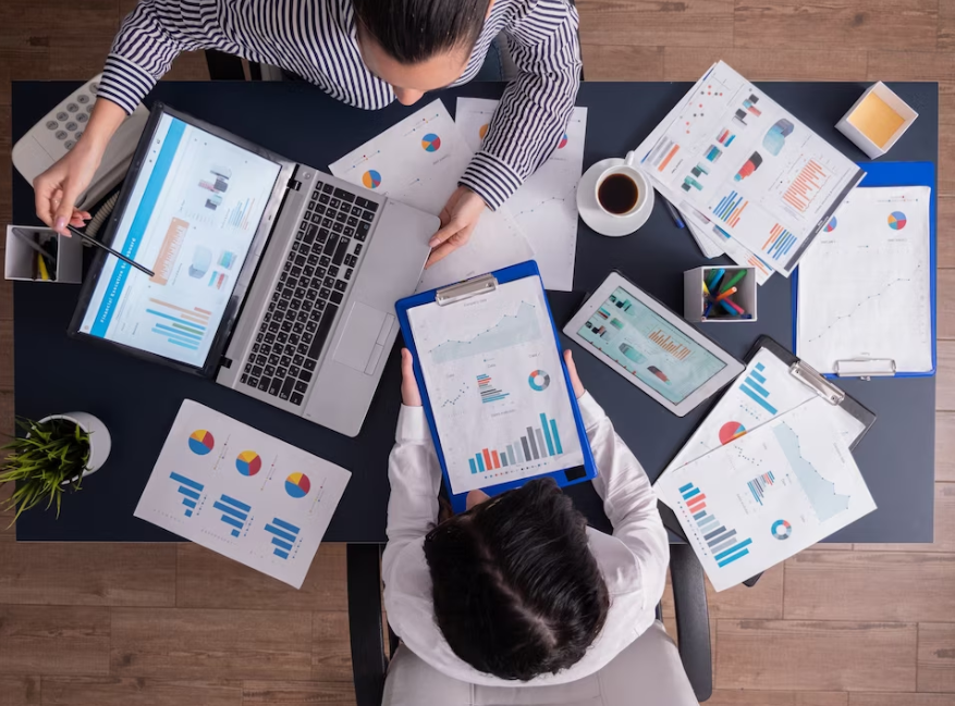 Optimizing Business Operations: The Role of Hybrid Cloud in Marketing 1 | Digital Marketing Community The Role of Hybrid Cloud in Marketing in 2024 | DMC