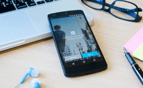 LinkedIn premium company pages Subscription 2024 | DMC